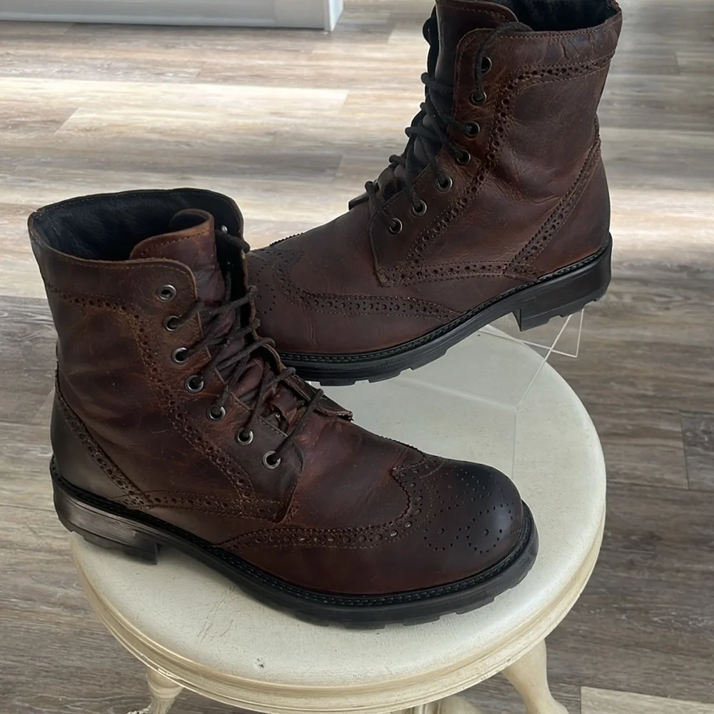 GBX wingtip leather lace up boots size 9.5